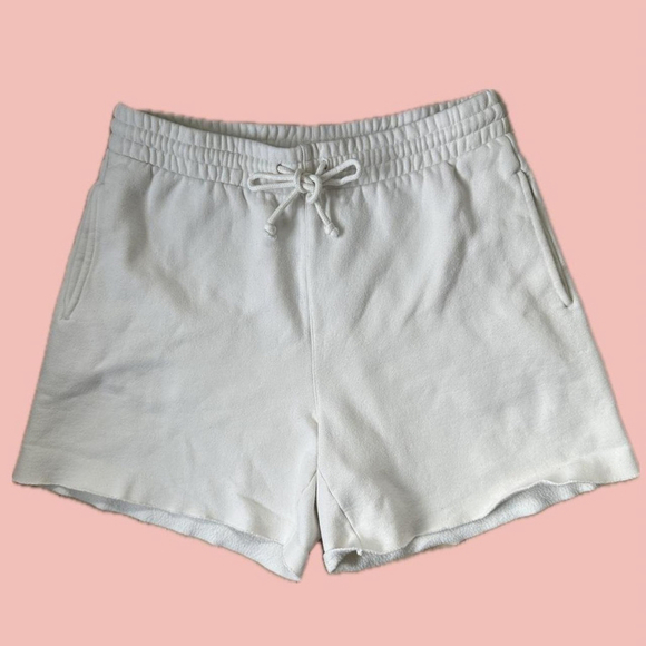 Aritzia Pants - TNA Boyfriend Fleece Shorts – Off-White, Size M